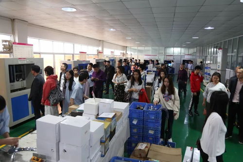 開平衛(wèi)博城觀展貿(mào)易對接活動圓滿舉行，佛山衛(wèi)浴協(xié)會組織企業(yè)深度參觀華藝衛(wèi)浴工廠